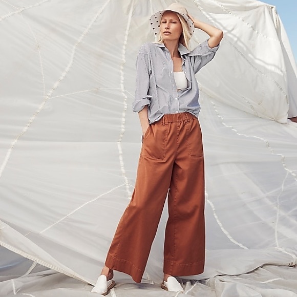 J. Crew Pants - JCREW Pull on wide leg chino pants.